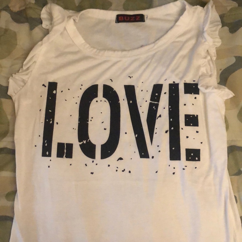 A shirt.